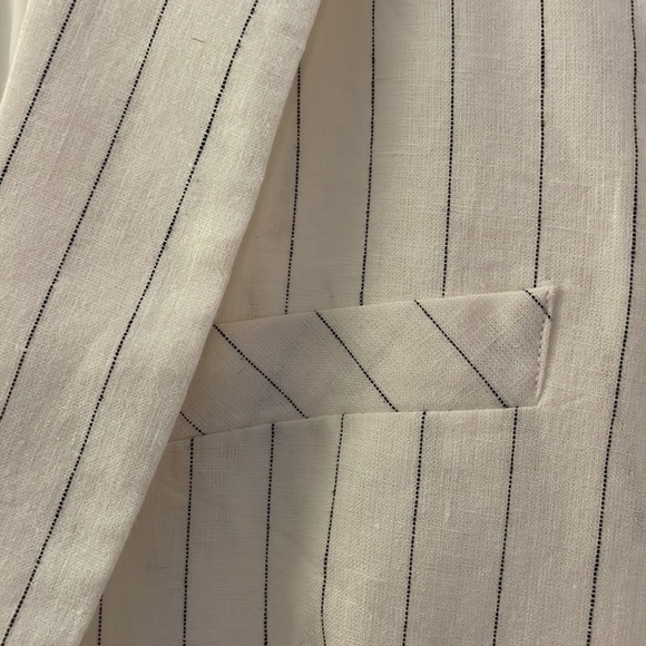 Adrienne Vittadini ~ NWOT Navy and White Striped Linen Blazer - Picture 7 of 8